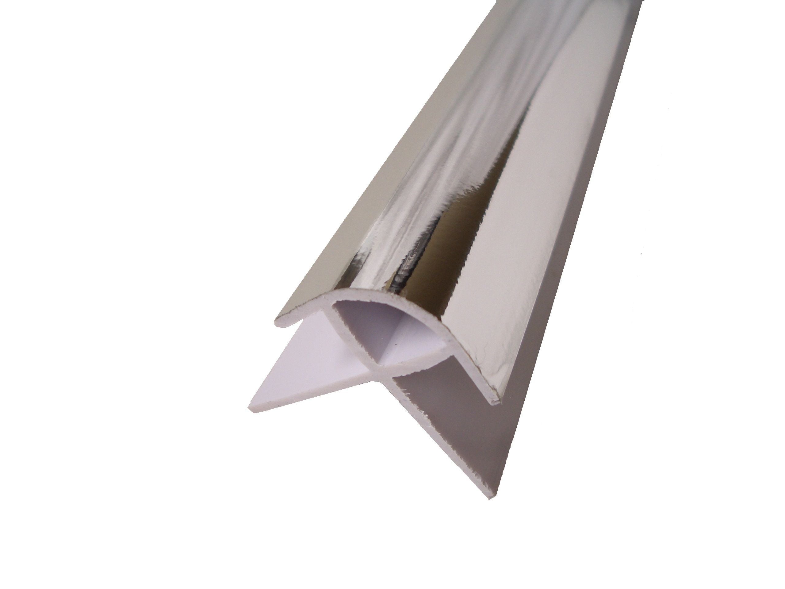 Cladding Worlds external corner trims offer the perfect finish to complete the look of the panel in any room. 